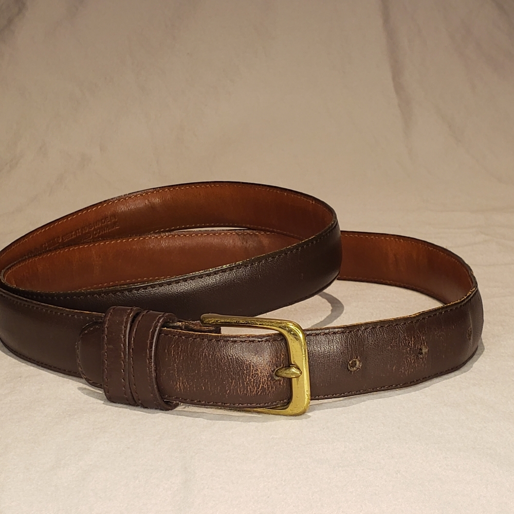 Coach Men's 40" Mocha leather belt with brass buckle